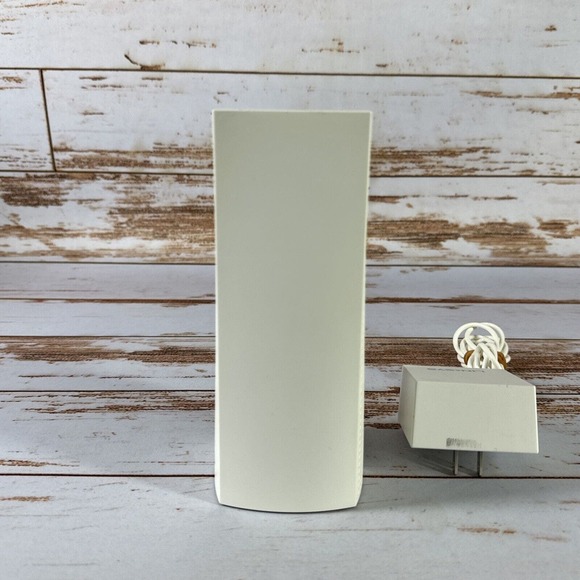 Linksys Velop WHW03 Whole Home Wi-Fi System Single Unit White - Picture 2 of 4